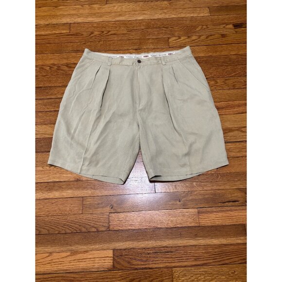 Tommy Bahama Shorts Mens Size 38 Beige 100% Silk Pleated Front Casual Golf Beach - Picture 1 of 4